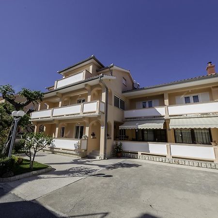 Apartmani Marica Beg Palit ภายนอก รูปภาพ