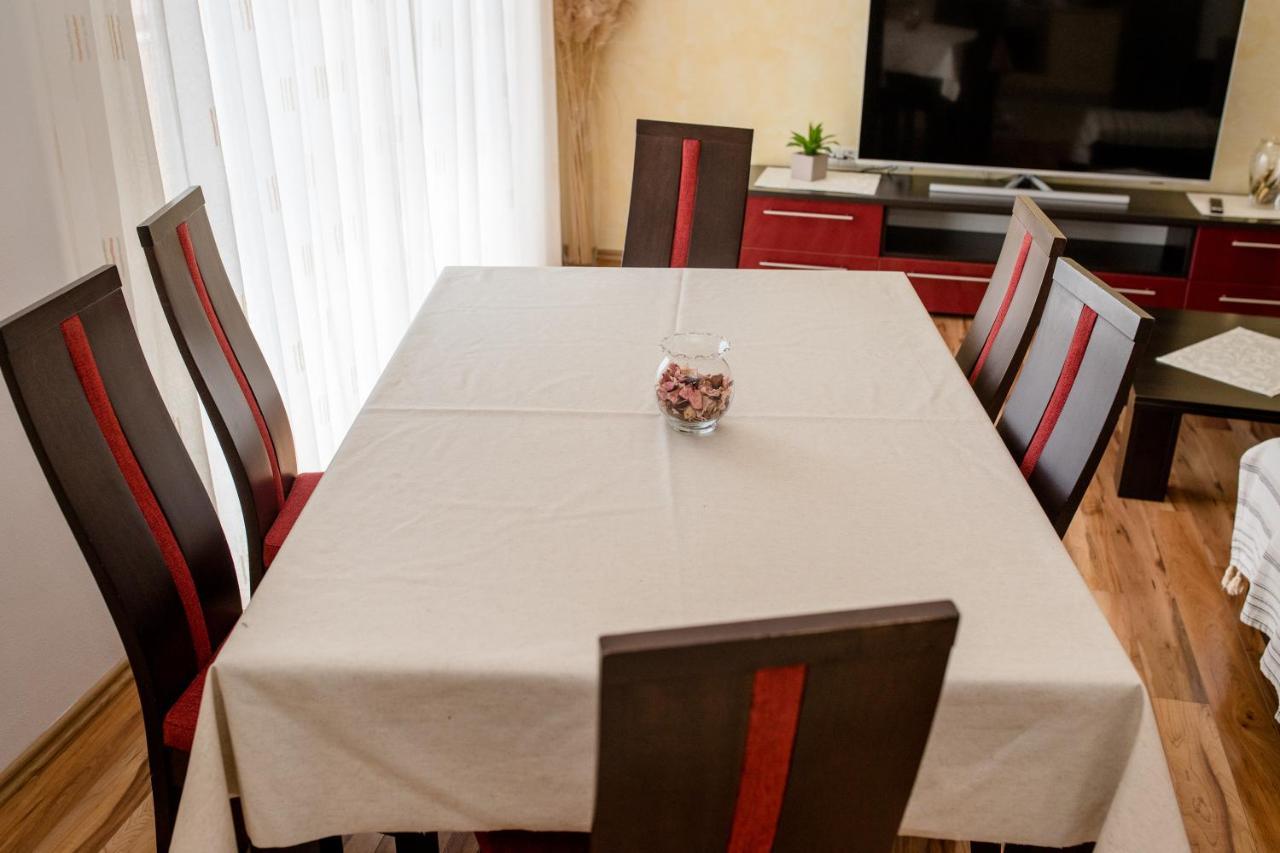 Apartmani Marica Beg Palit ภายนอก รูปภาพ