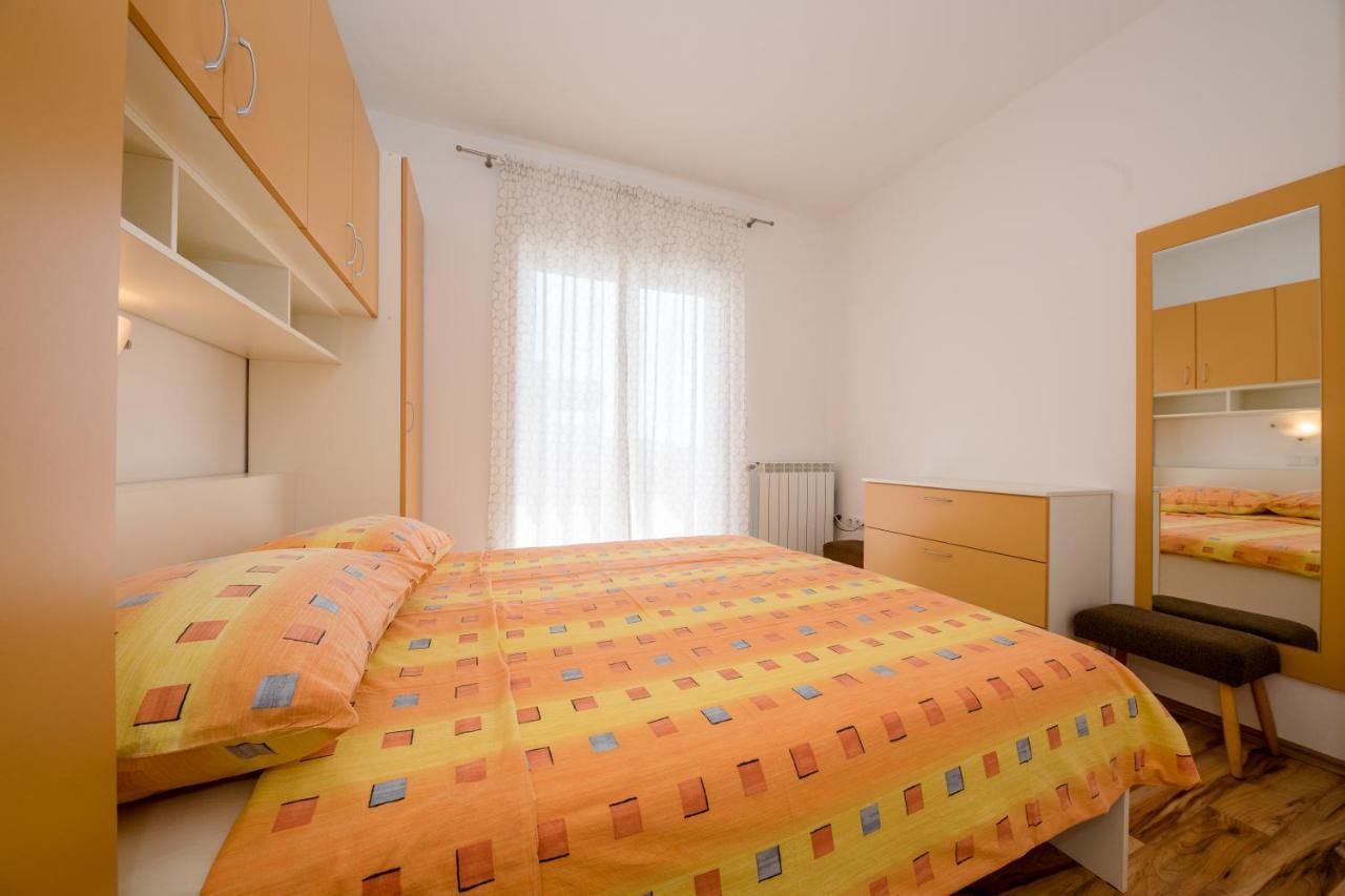 Apartmani Marica Beg Palit ภายนอก รูปภาพ
