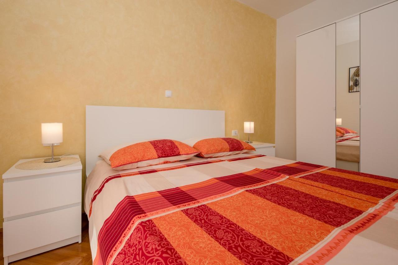 Apartmani Marica Beg Palit ภายนอก รูปภาพ