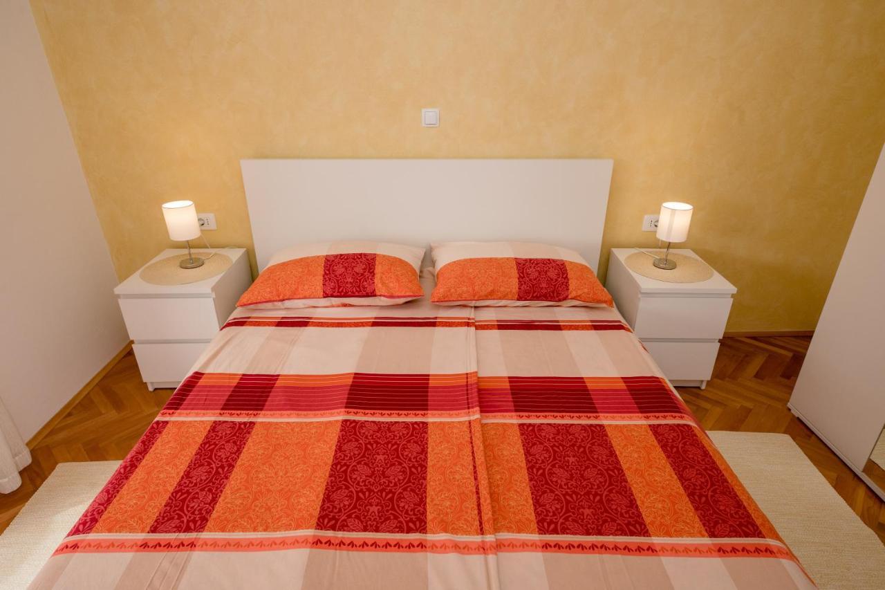 Apartmani Marica Beg Palit ภายนอก รูปภาพ