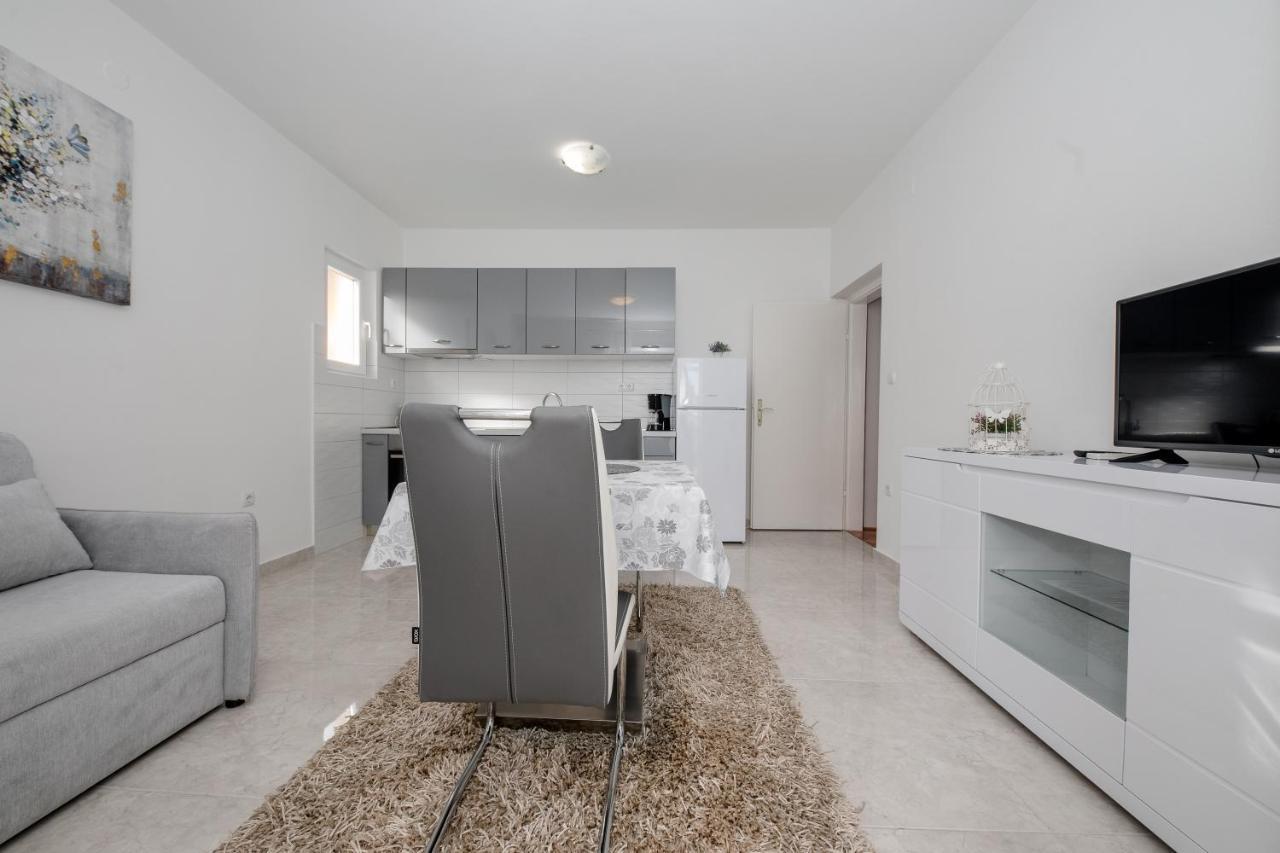 Apartmani Marica Beg Palit ภายนอก รูปภาพ